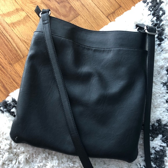 BLACK CROSSBODY BAG - Picture 2 of 3